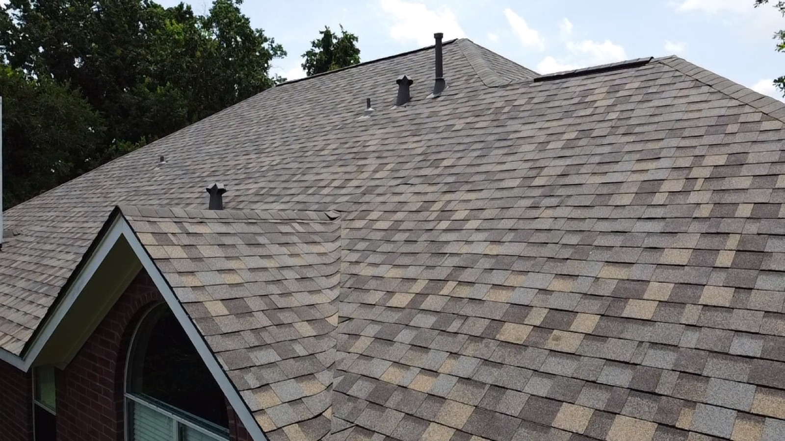 Finished new roof replacement